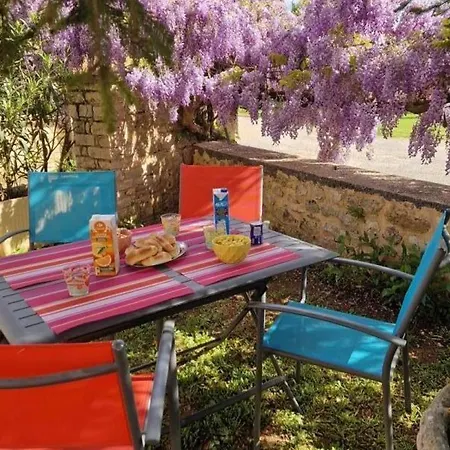 Douillet 4 Pers. Avec Jardin Et Terrasse - Fr-1-616-392 * Cherveix-Cubas